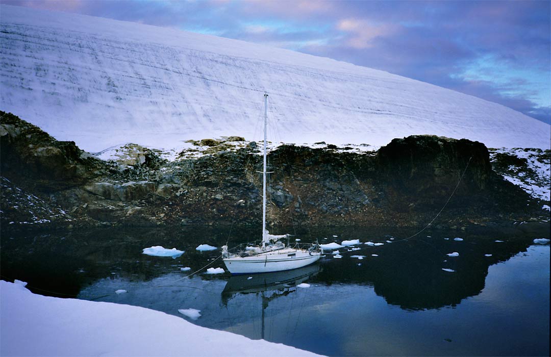 Inlet at Galindez Island