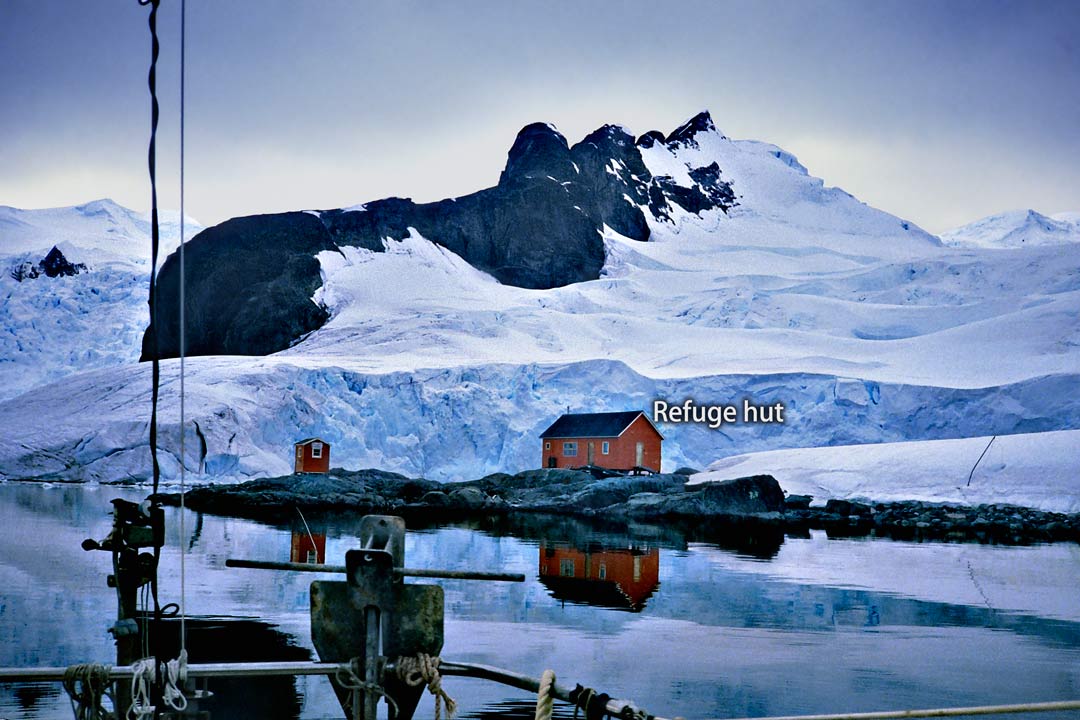 refuge hut in the Paradise Bay